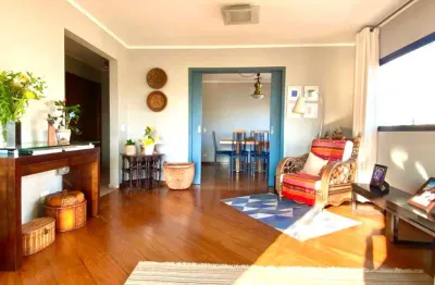 4 quartos sendo 1 suíte, andar alto, 1 por andar, excelente localização
