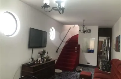 Casa com 3 quartos à venda na Rua Guararapes, --, Brooklin, São Paulo