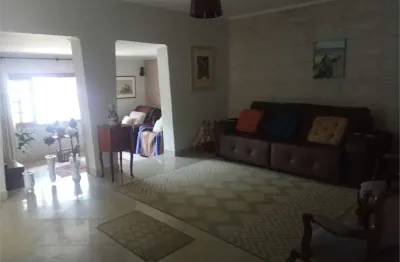Casa com 3 quartos à venda na Praça Nicolau de Morais Barros Filho, --, Vila Madalena, São Paulo