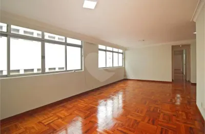 4 quartos 1 suíte vaga de garagem parte plana dos jardins ao lado do shopping