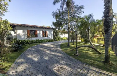 Casa térrea , única na região , com terreno de 2000 m²