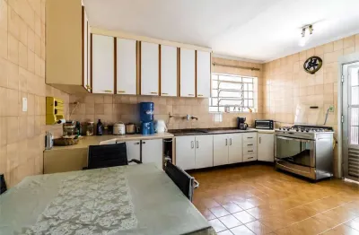 Casa com 3 quartos à venda na Rua Maranduba, --, Aclimação, São Paulo