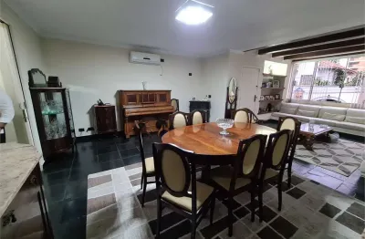 Sobrado para venda na vila mariana 3 quartos, 1 suíte e 4vagas, 251m² super bem localizado