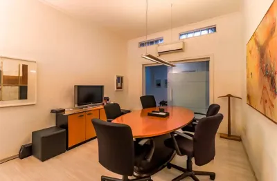 Casa comercial à venda em Alto de Pinheiros, São Paulo 