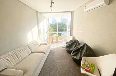 Excelente sala comercial 338m² são três salas unificadas (11,12,13). localizada no itaim bibi.