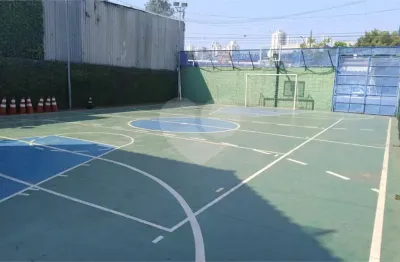 Lindo imóvel comercial, com 591m² de terreno com 279m² de área construída - próximo ao metrô.