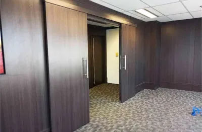 Excelente cj. comercial andar inteiro com 218m², ótima localização no bairro de pinheiros!
