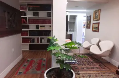 5 salas comerciais unificadas para locação por r$ 20.000,00 / na melhor rua do itaim / 180 m²