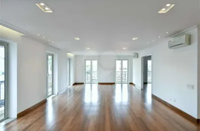 Apartamento a venda no maison d’orleans ao lado do ibirapuera e hotel unique. projeto de adolpho lindenberg. alto padrão!