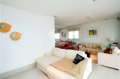 Ótimo apartamento no bairro da santa cecilia para venda e locação