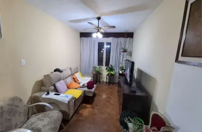 Apartamento 2 quartos , 1 vaga. a 230 metros da estação oscar freire do metro.