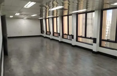 Casa comercial para alugar na Avenida Paulista, --, Bela Vista, São Paulo