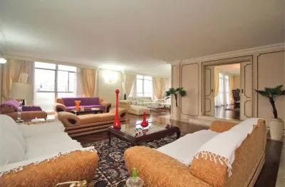 Apartamento de 303m² nos jardins com incrível vista para o parque trianon