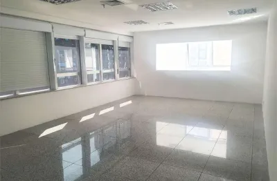 Excelente sala comercial com 93,76m² próximo ao shopping pátio paulista
