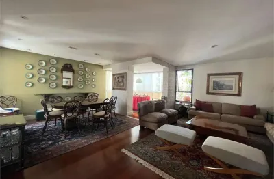 Fino apartamento à venda na vila olimpia. um por andar, com lazer. condominio baixo.