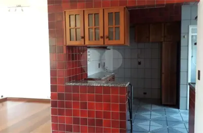 Apartamento com 2 quartos à venda na Rua João Moura, --, Vila Madalena, São Paulo