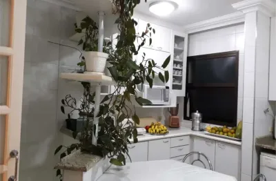 Apartamento com 100m2 de área útil com  2 suites e 2 vagas   -metrô saóde