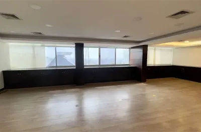Conjunto nacional.  sala com 190m2, andar alto, vista estonteante de 360° de fino acabamento, pronta
