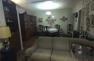 Itaim / 92 m² / 1 vaga / 2 dorm. ( suíte) / lavabo / dep. empr. / local tranquilo
