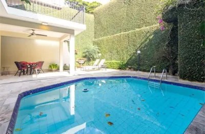 Casa com 3 quartos à venda na Rua Bucareste, --, Jardim Europa, São Paulo