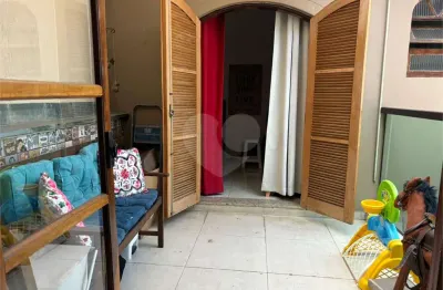 Casa de vila reformada 120 m2, 3 dormitórios (2 suítes), 1 vaga!  conforto e tranquilidade!