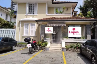 Excelente casa comercial no pacaembu, imperdível para sua moradia ou seu negócio.