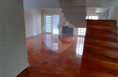 Oportunidade! sobrado 238,50 m² a.t e 157m² ac, 3 dorms, suite e 2 vagas