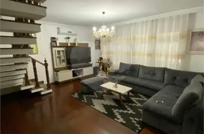 Casa com 04 quartos sendo 02 suítes, 03 vagas de garagem - jardim da saude