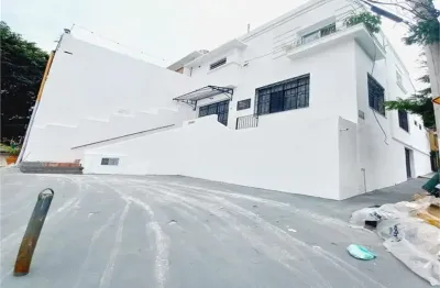 Casa para locação com 220 metros quadrados com 3 quartos em perdizes