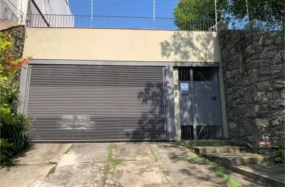 Casa no morumbi à venda próxima ao colégio porto seguro