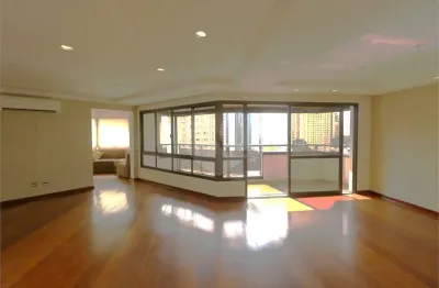 Apartamento com 4 quartos à venda na Rua Juquis, --, Moema, São Paulo