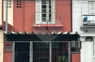 Ótimo sobrado a venda para fins comerciais ou residenciais. clinicas, consultórios e escritórios. imóvel ideal
