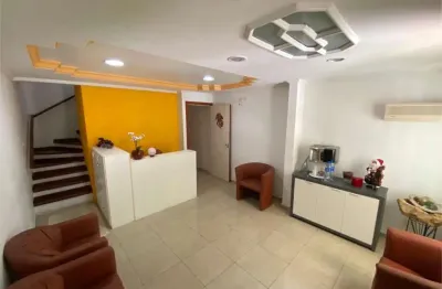 Sobrado residencial e comercial a venda no melhor de moema, em frente ao shopping ibirapuera. raridade!!