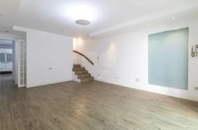 Linda casa de vila  4 dorms 4 vagas !  as duas casas unificadas. e edícula. sumaré