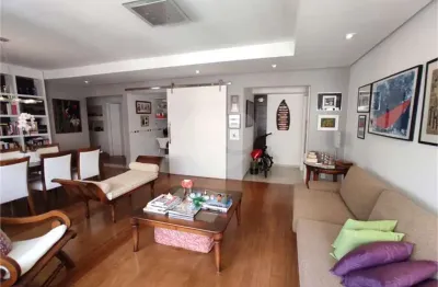 Apartamento 3 dormitórios 1 suíte em higienópolis . 180 m2.  1 vaga -perto do shopping