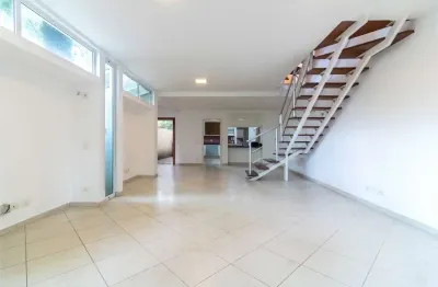 Casa com 3 quartos à venda na Rua Maria de Lourdes, --, Moema, São Paulo