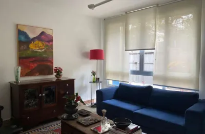 Casa charmosa com 4 dormitórios e 2 suítes perto do shopping iguatemi