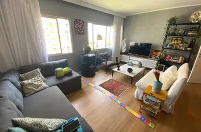 Apartamento reformado a venda em moema, com 85 m2, 3 dormitórios e 1 vaga, perto do metrô