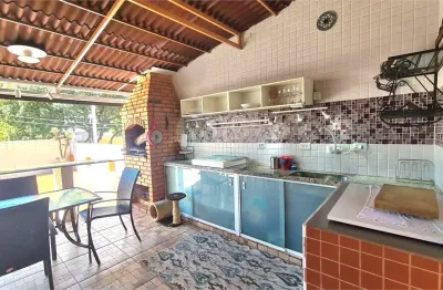 Sobrado de 240m² 3 dormitórios 2 suítes terraço gourmet 1 vaga