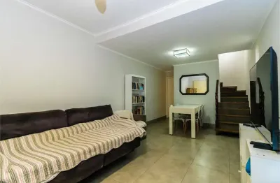 Casa com 3 doms, sendo 1 suíte com 140m² chácara santo antônio. excelente oportunidade