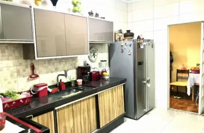 Próximo ao shopping higienópolis / reformado / 2 dorm. / dep. de empr. / 1 vaga