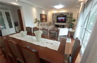 Apartamento na granja julieta, 208m², 4 quartos, 1 suíte, 2 vagas e preço de ocasião
