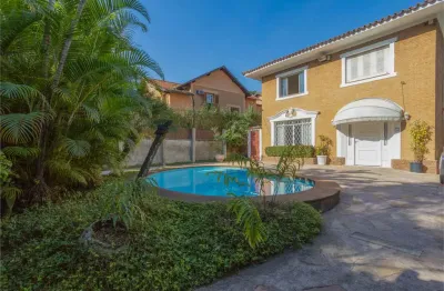 Casa com 4 dormitórios  a venda em alto de pinheiros.
