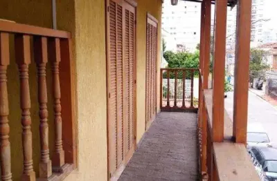 Casa de esquina excelente para comercio ou para morar
