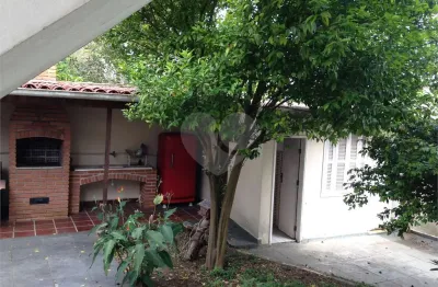 Casa a venda no alto da boa vista com 738m de terreno, mais de 480m de área construída. oportunidade