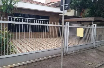 Casa com duas frentes, planalto paulista, 03 dormitórios, 01 suite, 15 vagas de garagem.