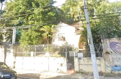 Casa comercial à venda na Rua Tácito de Almeida, --, Sumaré, São Paulo