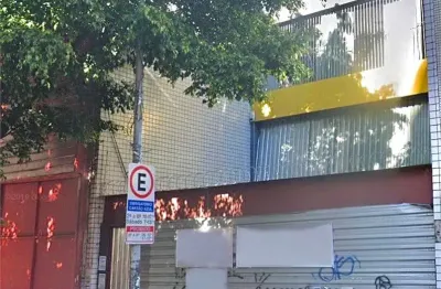 Prédio à venda na Rua das Palmeiras, --, Centro, São Paulo