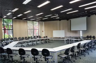 Prédio para alugar na Rua Cenno Sbrighi 170, --, Barra Funda, São Paulo