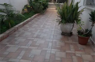 Casa térrea no jardim da saúde 100m² com 3 dormitorios 6 vagas